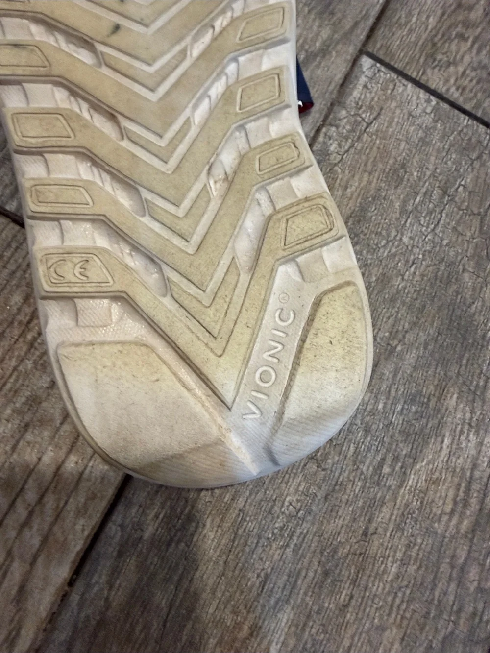 Vionic Rejuvenate recovery slide sandals Women’s size 8